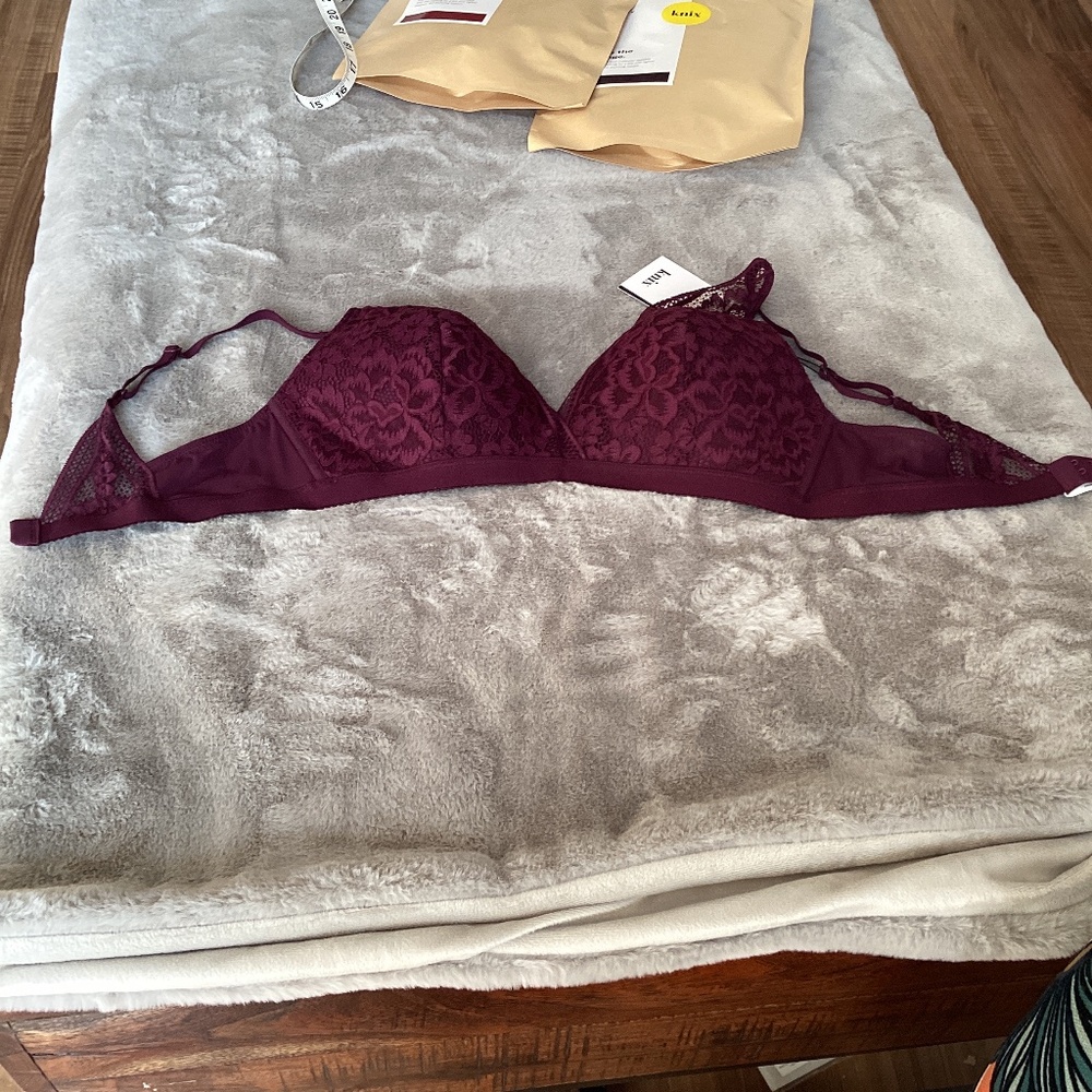 NWT Knix Lace Deep V Bralette 2 bra bundle in red velvet and deep purple size XL